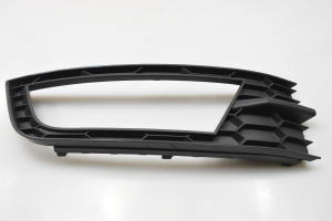 Skoda Octavia III (2013–2019) Nebelscheinwerferabdeckung vorne 5E0807682