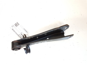 Rear axle link - 20250XA00A