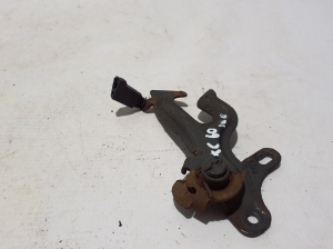 VOLVO XC60 (2008–2017) Hood release handle on the hood 31425790 - 2
