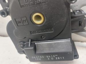 TOYOTA Avensis Verso M2 (2001–2009) Salongi soojenduse klapi mootor 0637008610 - 3