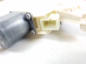 Mercedes Benz E-Class W212 (2009–2015) Hinterer Seitentür-Fensterhebermotor A2048200542 - 4