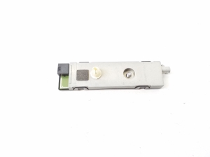 Mercedes Benz E-Class W212 (2009–2015) Antenna amplifier A2128201789 - 3