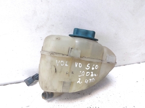 Coolant reservoir - 8683455