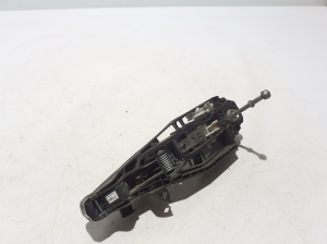 TOYOTA ProAce (2016–2026) Front door external opening handle and its details - 2