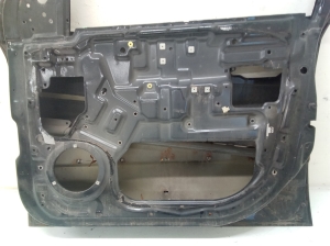 Kia Sorento (2002–2009) Front door 760043E010 - 3