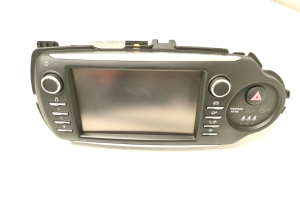Radio / CD-Player / DVD-Player / Navigation - 861400D400