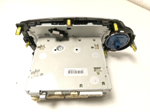 TOYOTA Yaris (2011–2020) Radio (head unit) 861400D400 - 3
