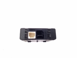RENAULT Megane E-Tech CMF-EV (2022–2026) USB-pesa 284H35397R - 4