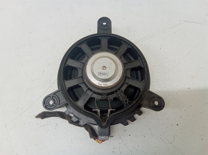 VOLVO XC70 (2007–2016) Rear side door speaker 30657444 - 2
