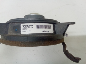 VOLVO XC70 (2007–2016) Rear side door speaker 30657444 - 3