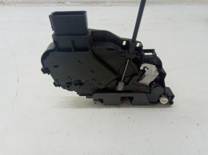 VOLVO XC70 (2007–2016) Rear side door lock 31253280 - 4