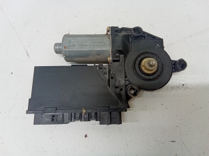 Hinterer Seitentür-Fensterhebermotor - 7L0959794