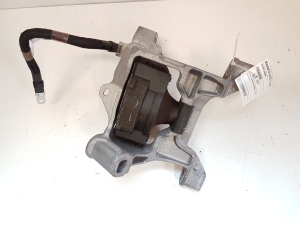 Mazda CX-5 (2017–2026) Engine mount KDRA39060 - 3