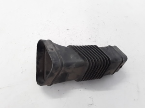  Air intake hose 