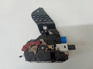 Volkswagen Touareg I (2002–2010) Rear side door lock 7L0839015 - 4