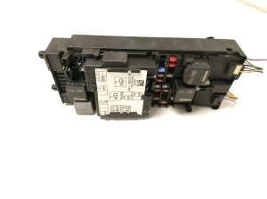 Land Rover Sport (2013–2026) Drošinātāju kaste salonā HPLA14A073BC - 3