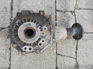 Verteilergetriebe und seine Teile - 473003B600