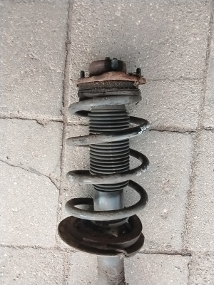 Kia Sorento (2009–2014) Front shock absorber and its components 546612W500 - 4