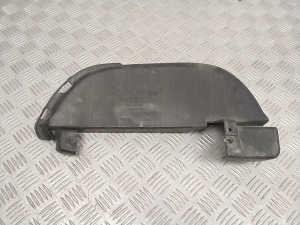 Porsche Cayenne (2010–2017) Front grille bracket 7P5121333B - 2