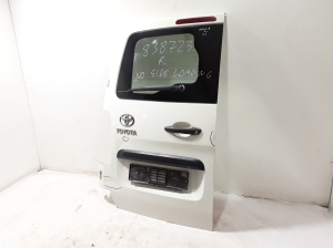  Rear cargo door  - SU001A4550 