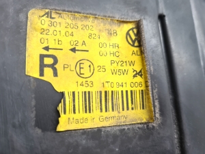 Volkswagen Touran I (2003–2010) Esituli 1T0941006D - 2