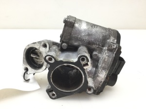  EGR valve 