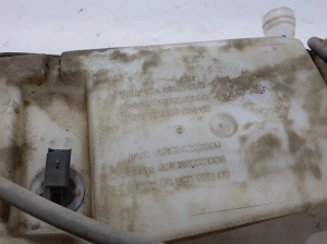 TOYOTA ProAce (2016–2026) Front washer fluid reservoir 9809803280 - 2