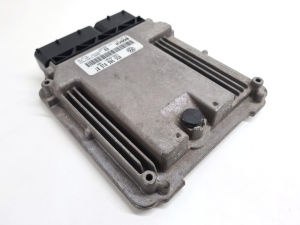Volkswagen Touran I (2003–2010) Engine control unit 03G906016BT - 3