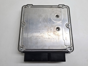 Volkswagen Touran I (2003–2010) Engine control unit 03G906016BT - 4