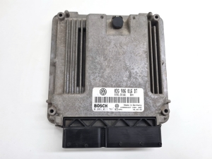 Volkswagen Touran I (2003–2010) Engine control unit 03G906016BT - 5