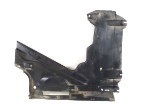   Plaque de protection sous la carrosserie arrière  - 8W0825216E 