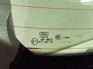 AUDI A4 B9 (2015–2026) Hayon et ses pièces - 2