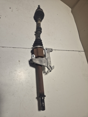 RENAULT Kadjar (2015–2026) Arbre de transmission avant et ses composants 10345806 - 5
