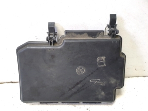 Sicherungskastendeckel vorne - A1665400182