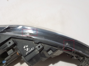 Chrysler Pacifica (2016–2026) Esituli 68370845AB - 3