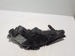 Chrysler Pacifica (2016–2026) Esituli 68370845AB - 7
