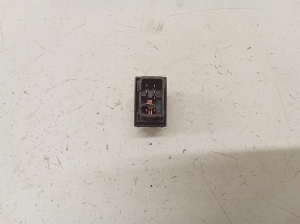 Kia Sorento (2002–2009) Rear side door window switch EKZ - 3