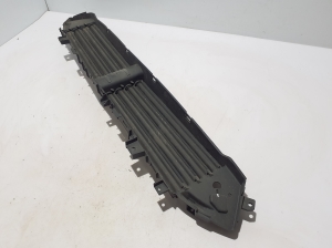 Chrysler Pacifica (2016–2026) Luftleitblech für den Kühler 68312564AC - 3