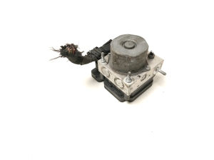 Mercedes Benz A-Class 176 (2012–2018) ABS unit A0084317512 - 3