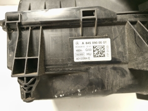 Mercedes Benz A-Class 176 (2012–2018) Luftfiltergehäuse A6450900001 - 3