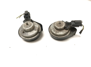 Mercedes Benz A-Class 176 (2012–2018) Horn A0065429820 - 2