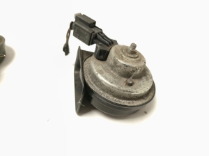 Mercedes Benz A-Class 176 (2012–2018) Horn A0065429820 - 5