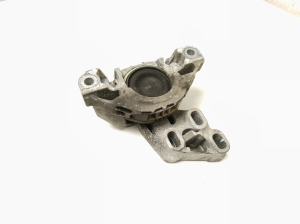 Gearbox mount - A2462400217