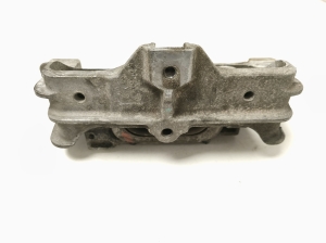 Mercedes Benz A-Class 176 (2012–2018) Motorlager A2462401817 - 2