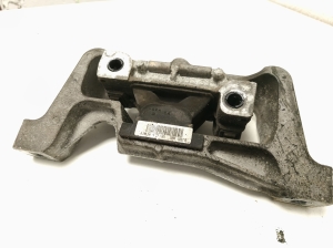 Mercedes Benz A-Class 176 (2012–2018) Motorlager A2462401817 - 6