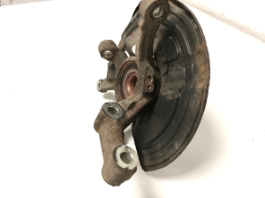 Mercedes Benz A-Class 176 (2012–2018) Front wheel hub A2463320100 - 3