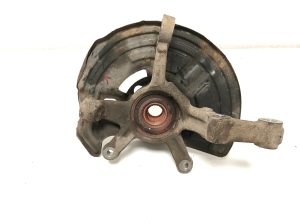 Mercedes Benz A-Class 176 (2012–2018) Front wheel hub A2463320100 - 4