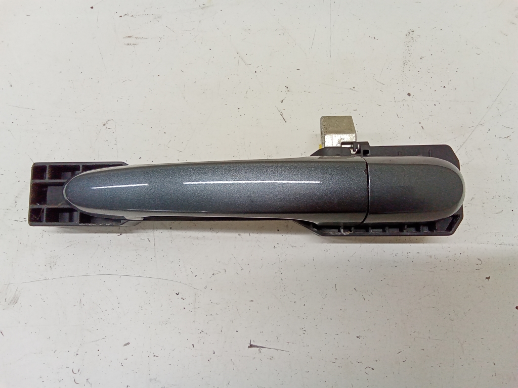 Kia Sorento (2002–2009) Rear side door exterior handle 3130084192 Kia Sorento (2002–2009) Rear side door exterior handle 3130084192