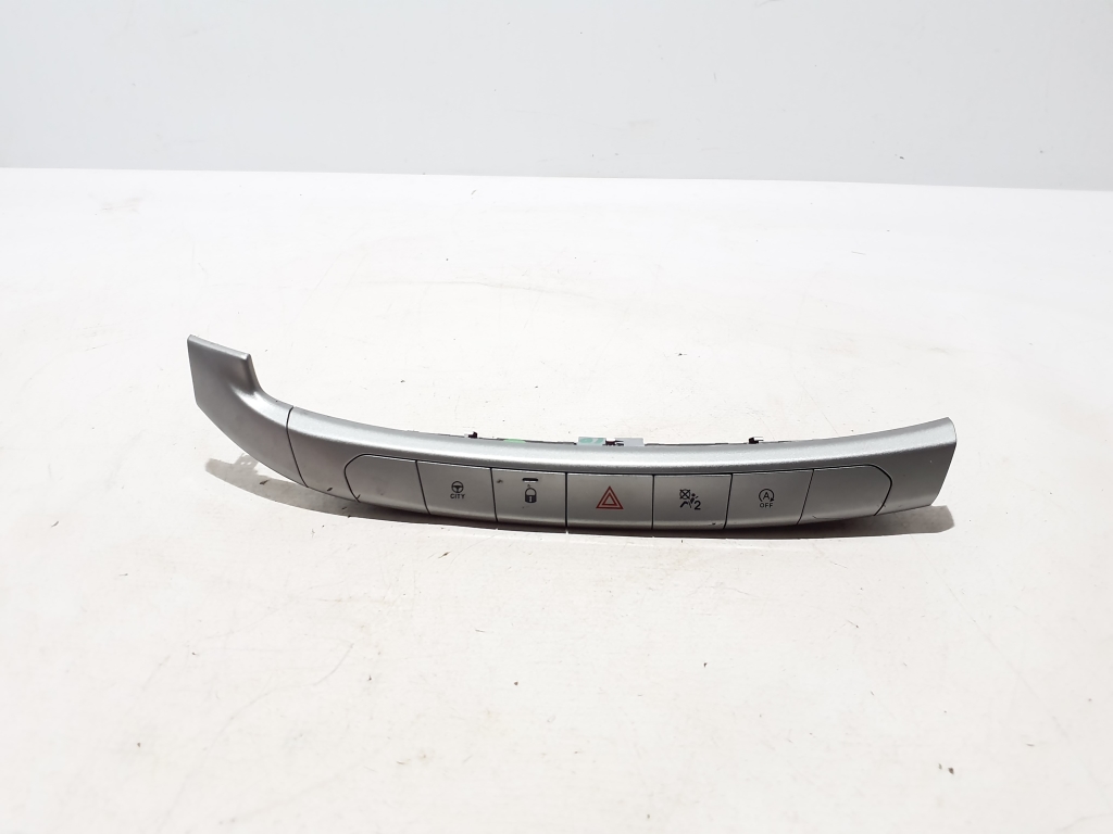 FIAT Tipo (2015–2026) Warnblinkschalter 07356464220 FIAT Tipo (2015–2026) Warnblinkschalter 07356464220