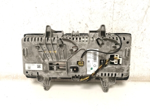 Mercedes Benz C-Class 205 (2014–2021) Näidikuplokk A2059004842 - 4